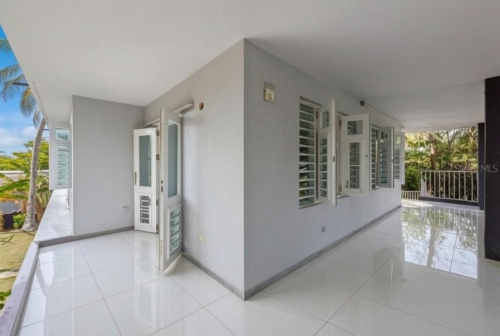 3-b, Calle Kennedy, Dorado - 4