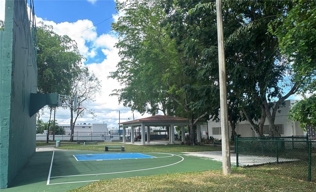 11-7, 7, Alturas De Torrimar, Guaynabo - 15