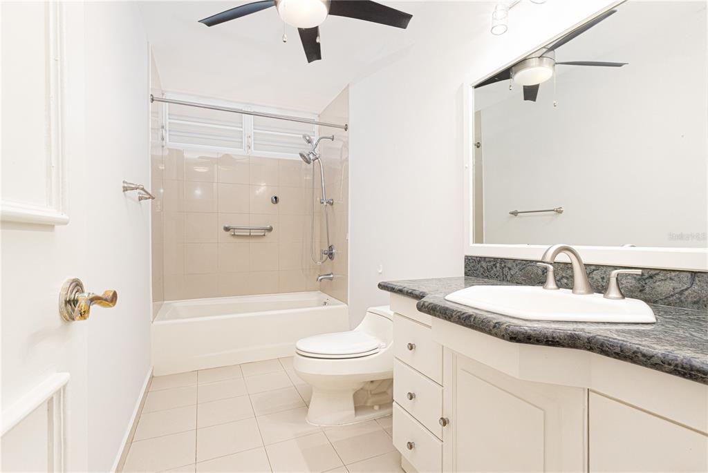 3505, La Santa El Monte, Ponce - 21