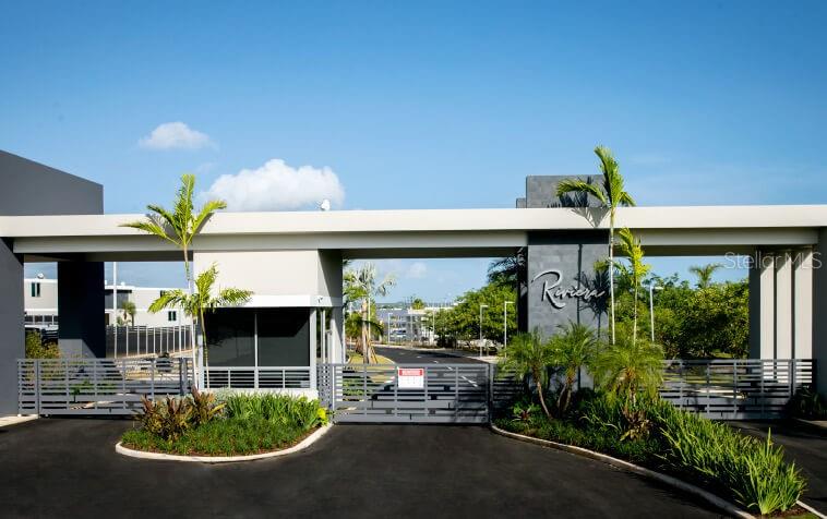 Calle Central Park, Urb. Riviera Village, Bayamon - 6
