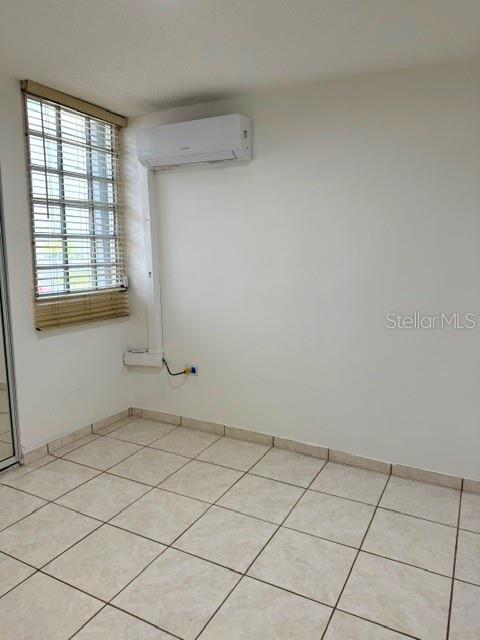 B1, 5870, Jose Tartak Street, Carolina - 11