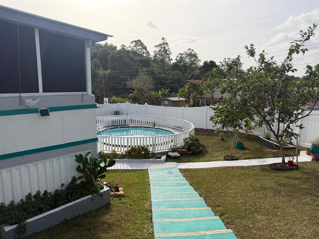282, Ave. Felix Rios, Aibonito - 29