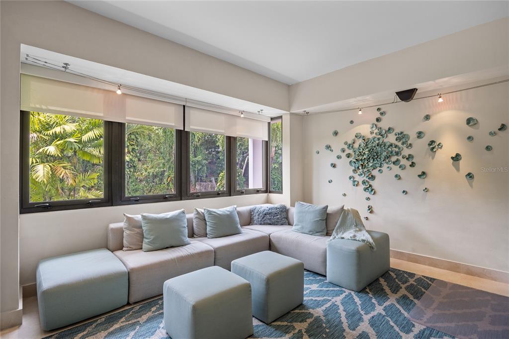 #9 Palma Real, Estancias De Torrimar, Guaynabo - 16