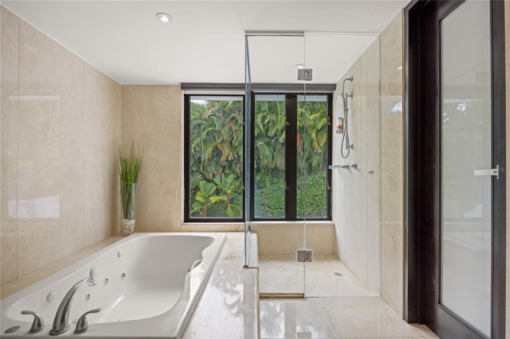 #9 Palma Real, Estancias De Torrimar, Guaynabo - 21