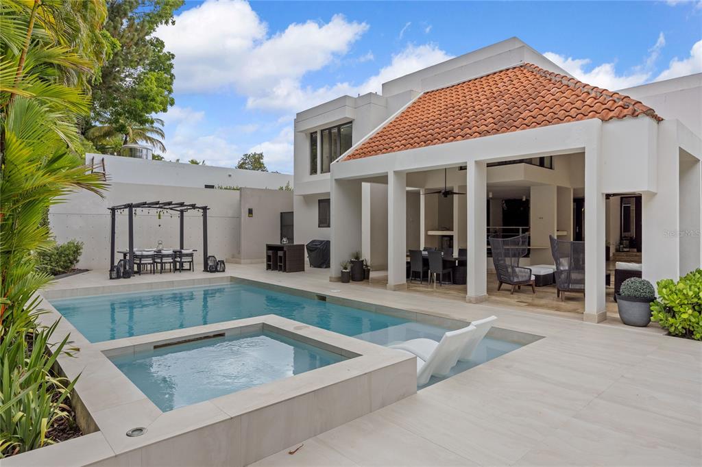 #9 Palma Real, Estancias De Torrimar, Guaynabo - 26