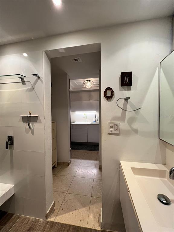 204, 3511, Isla Verde Ave, Carolina - 28