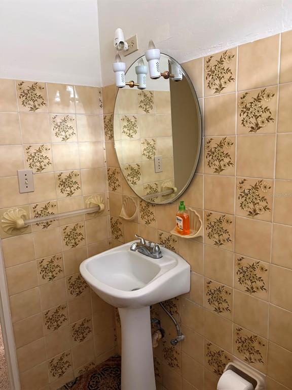 13 Calle Tizol, Urb. El Seco, Mayaguez - 11