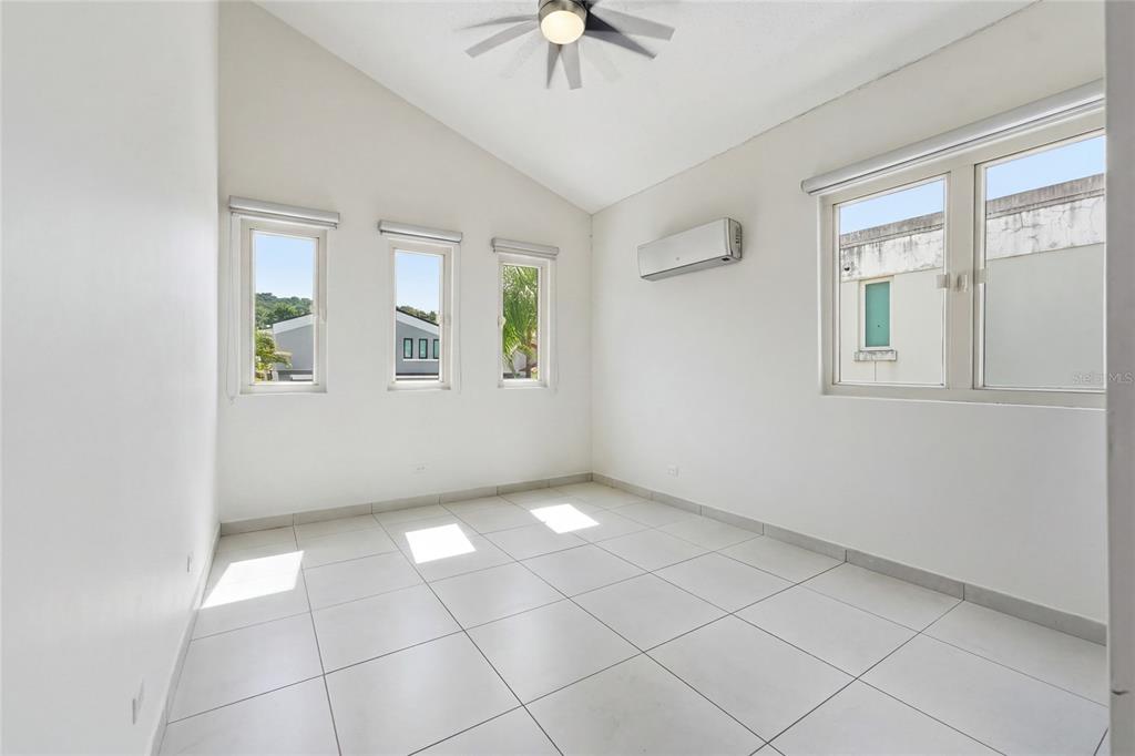 Bloque Ln, Solar 27, Caguas - 9