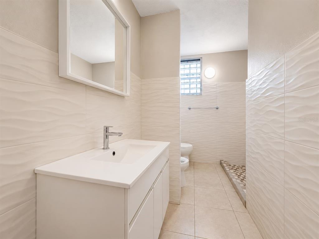 C-51, #1 St. Urb. Villa Arrieta, 1st Floor, Bayamon - 4