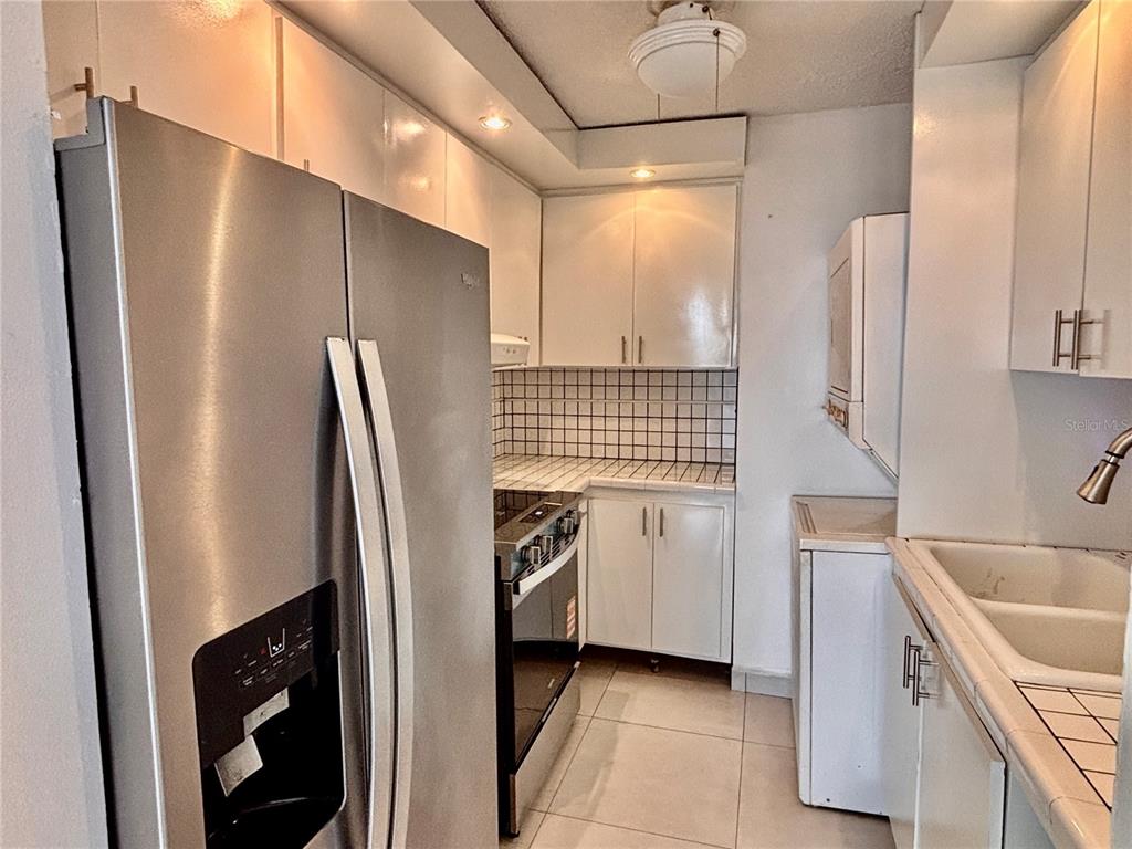 18, 1019, Av Luis Vigoreaux, Guaynabo - 3