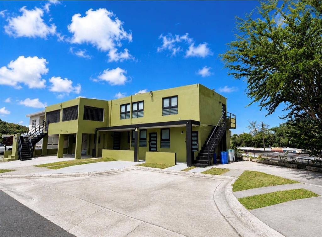 APT. #4, 84 St.  Num 98-1, Urb Brisas De Sierra Bayamon, Bayamon - 2