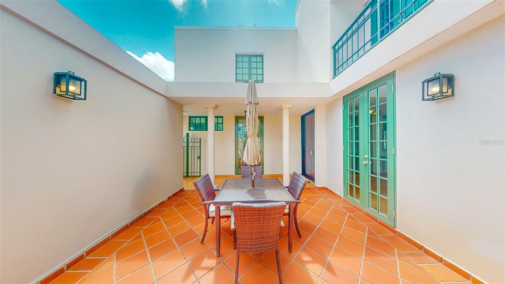 53, Calle Arrecife, Dorado - 32