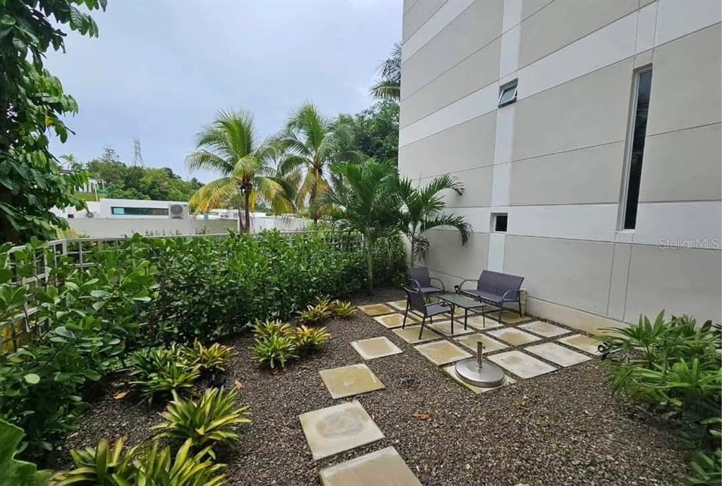 B12, Ave 199 Las Cumbres, Ciudadela, Guaynabo - 10