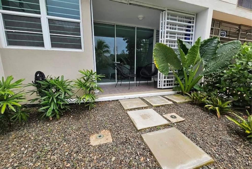 B12, Ave 199 Las Cumbres, Ciudadela, Guaynabo - 11