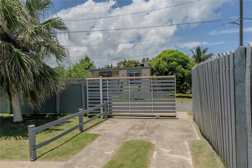 115 Km 19.5, Rio Grande Ward, Aguada - 15