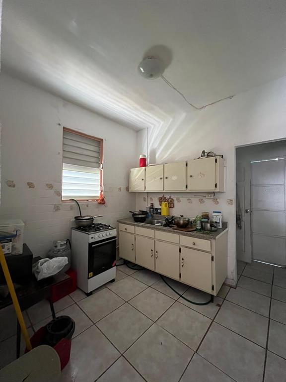 258 H, Bartolome De Las Casas, Santurce, San Juan - 3