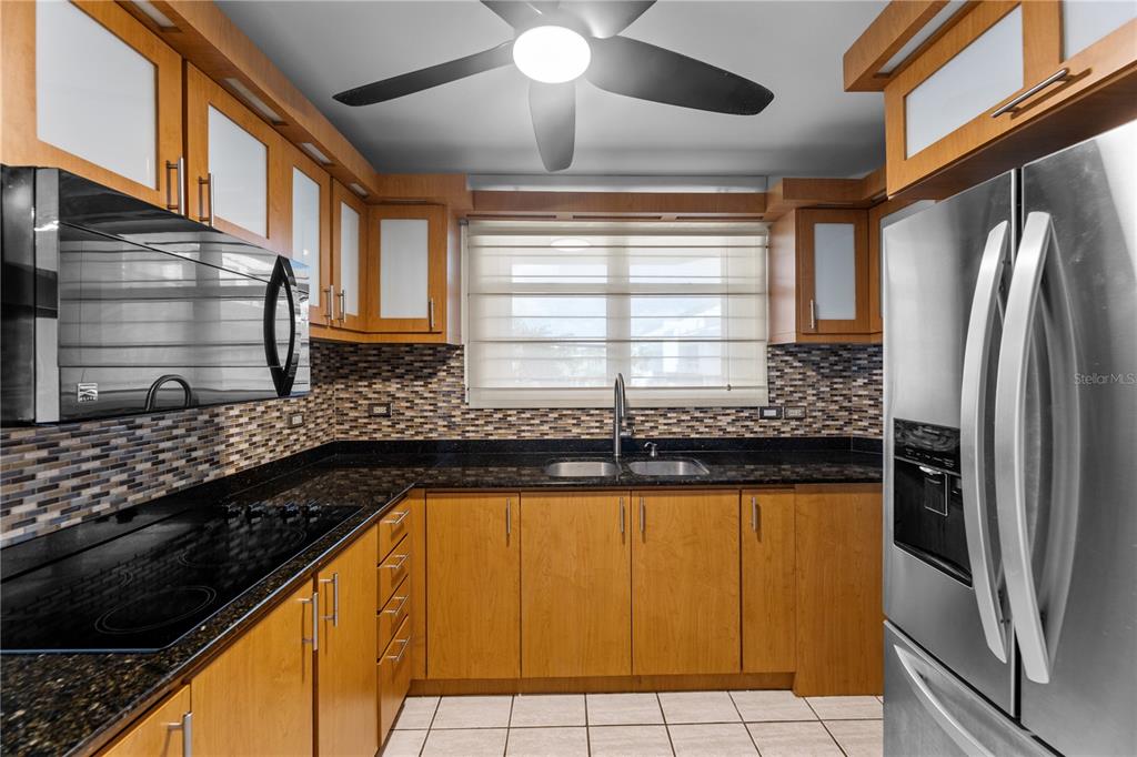 1105, 1105, Ave Juan Carlos De Borbon, Guaynabo - 13