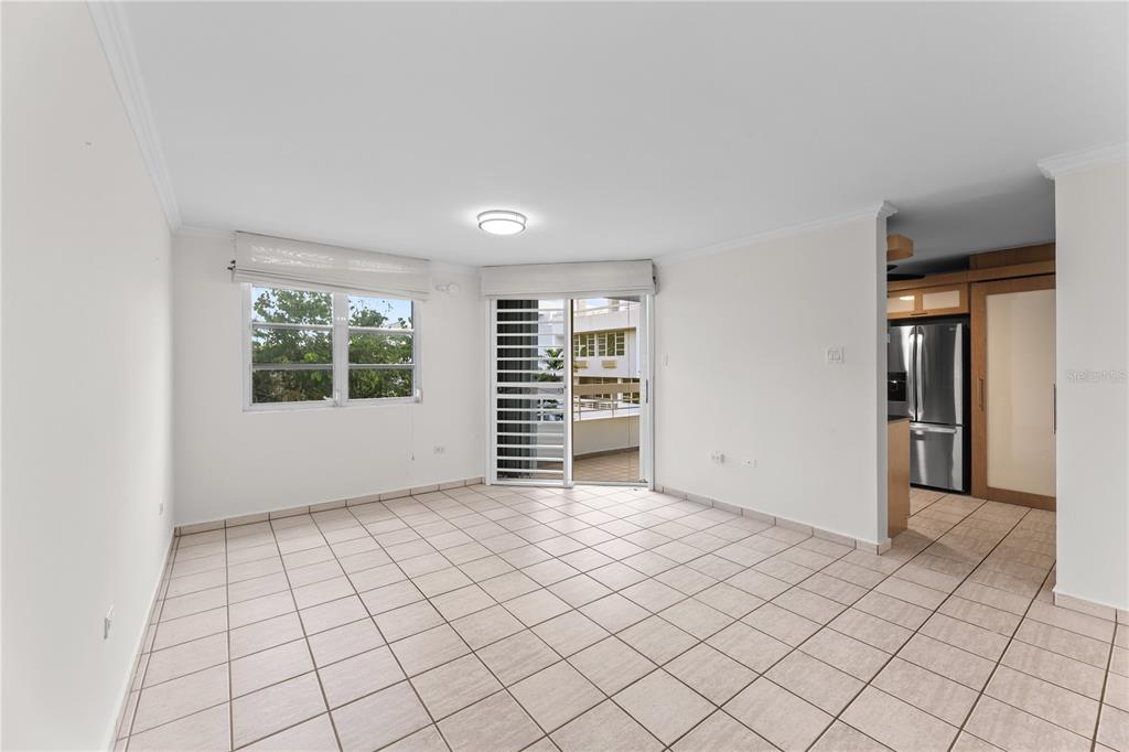 1105, 1105, Ave Juan Carlos De Borbon, Guaynabo - 2
