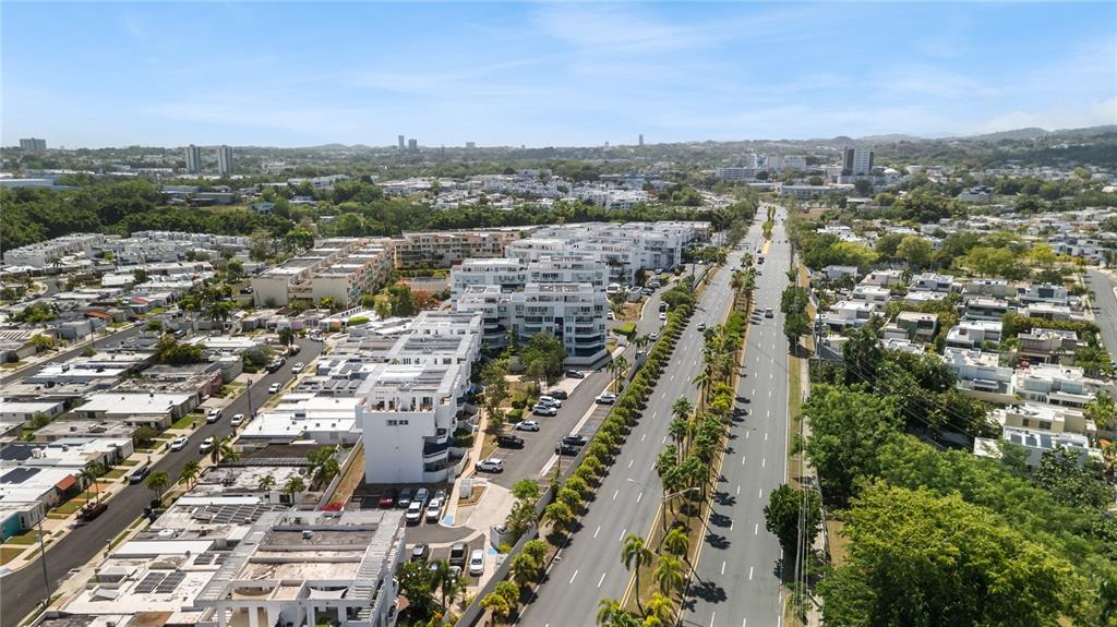 1105, 1105, Ave Juan Carlos De Borbon, Guaynabo - 32