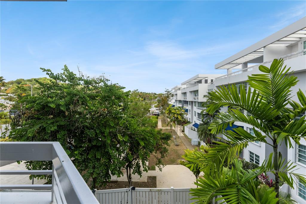 1105, 1105, Ave Juan Carlos De Borbon, Guaynabo - 8