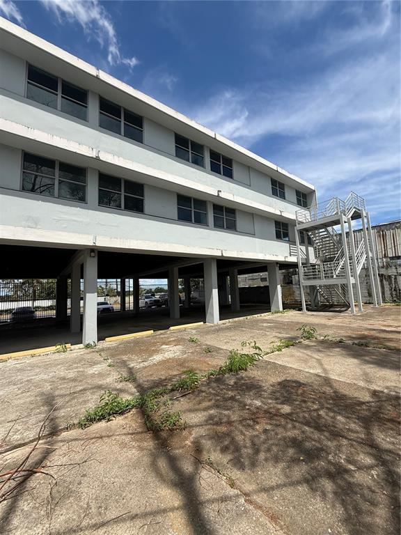 174, Dr. Agustin Stahl, Bayamon - 26