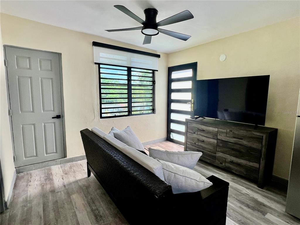 APT. #7, 84  St., Urb Sierra Bayamon 98-1, Bayamon - 3