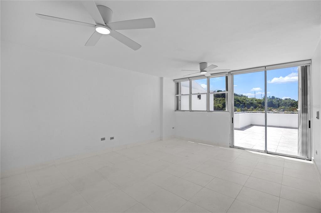 C-PH-D, 146 Ave Santa Ana, Bosque De La Villa De Torrimar, Guaynabo - 17