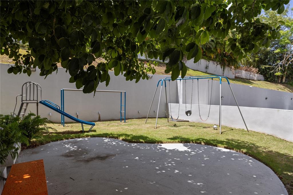 C-PH-D, 146 Ave Santa Ana, Bosque De La Villa De Torrimar, Guaynabo - 22