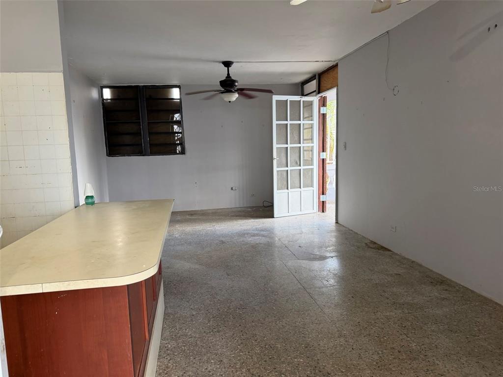 Calle 5 Blq 4 J 21, Villas Del Rey, Caguas - 3