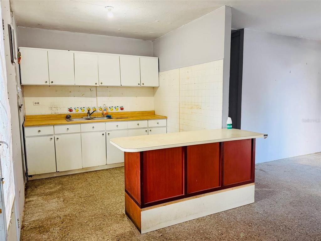Calle 5 Blq 4 J 21, Villas Del Rey, Caguas - 4