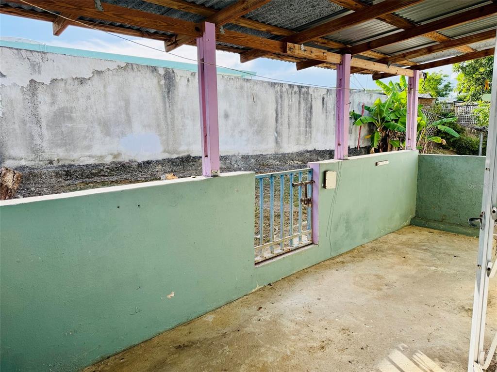 Calle 5 Blq 4 J 21, Villas Del Rey, Caguas - 9