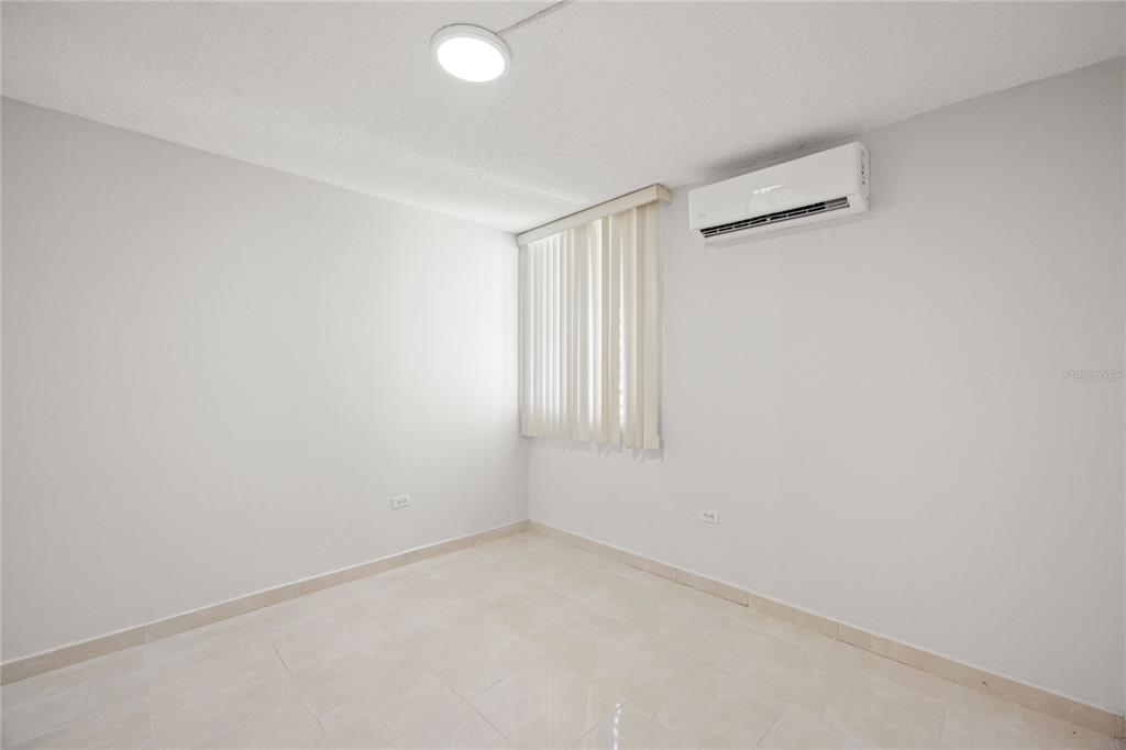 7B1, 7-b-1, Chalets Del Parque, Guaynabo - 10
