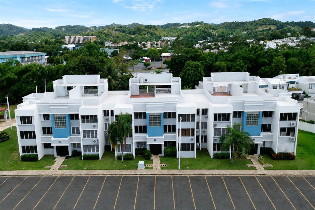7B1, 7-b-1, Chalets Del Parque, Guaynabo - 17