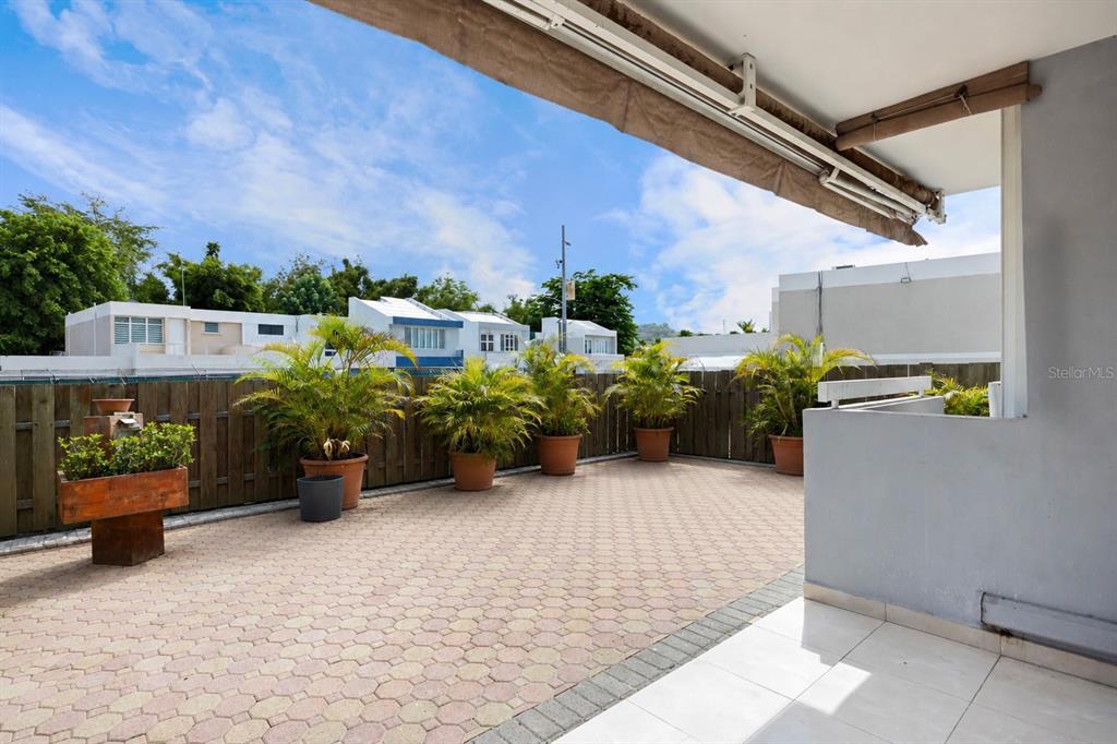 7B1, 7-b-1, Chalets Del Parque, Guaynabo - 2