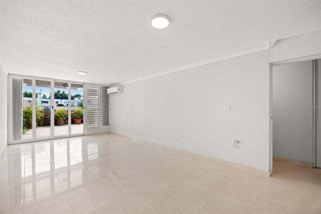 7B1, 7-b-1, Chalets Del Parque, Guaynabo - 3