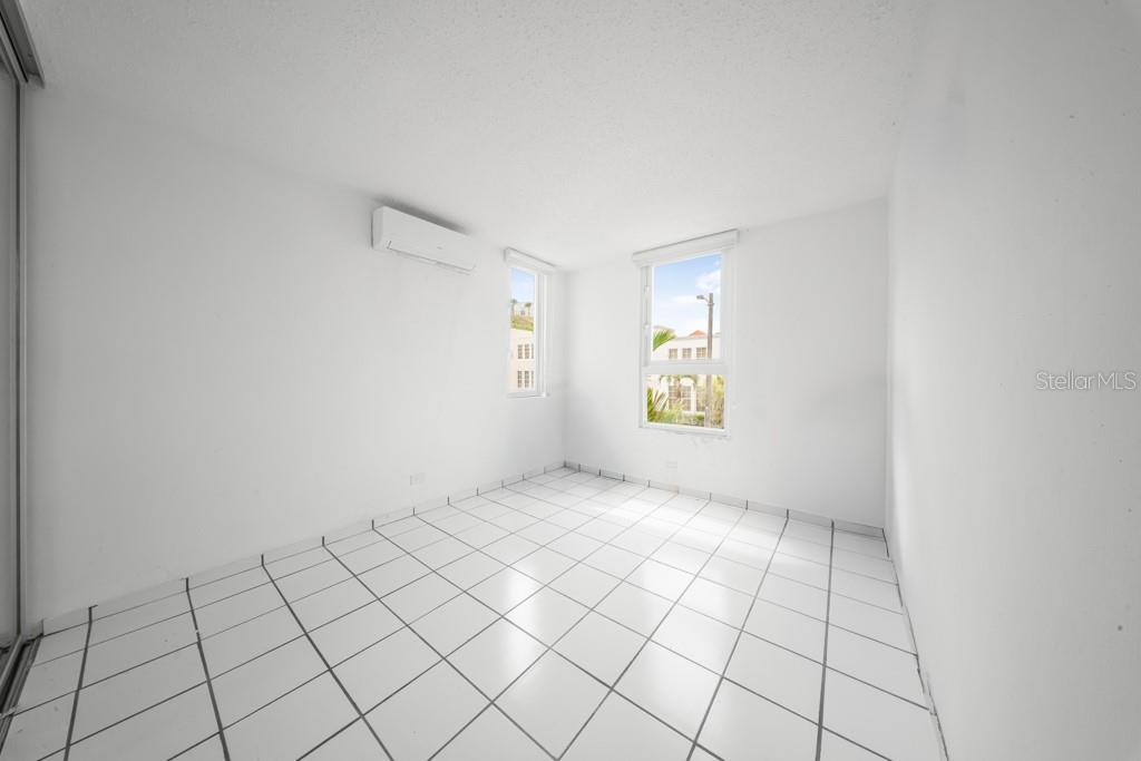 Lf 114, Via Paris, Trujillo Alto - 37