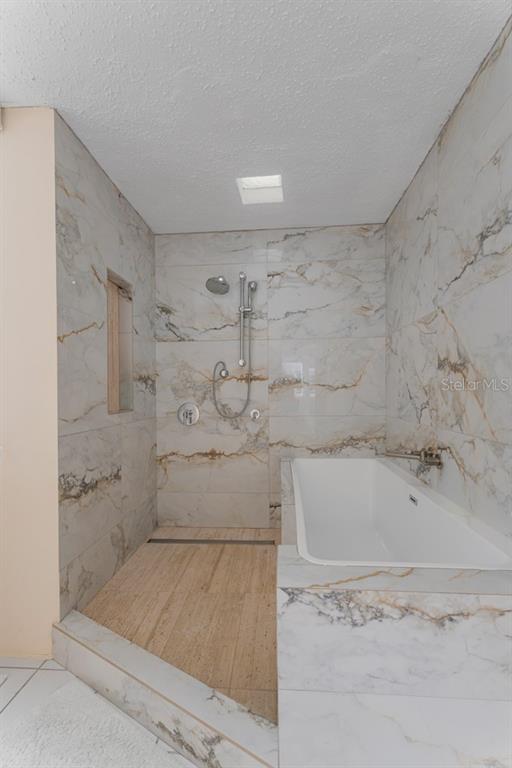 Lf 114, Via Paris, Trujillo Alto - 5