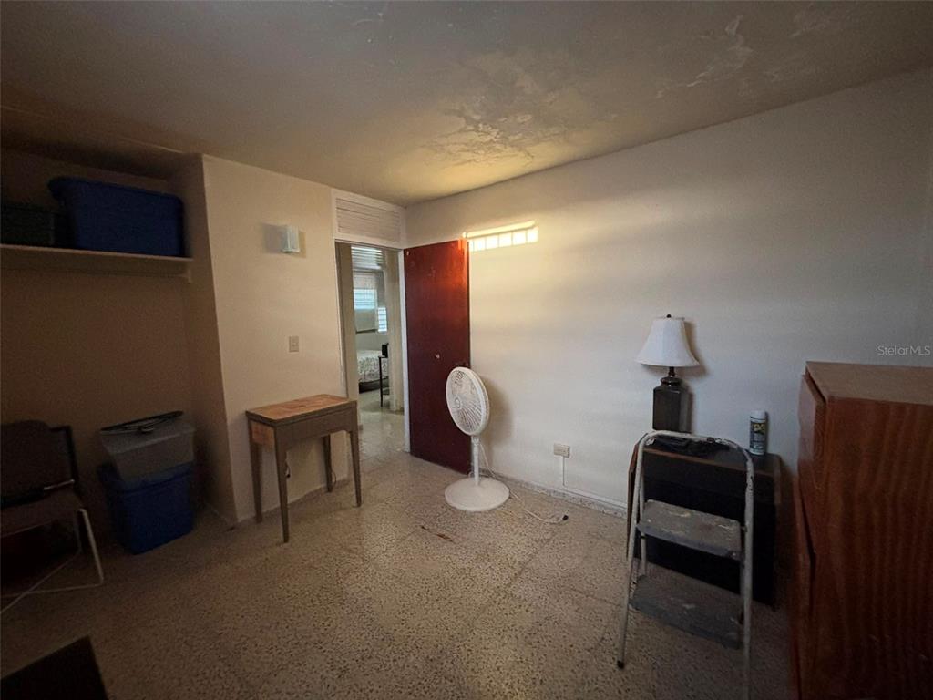 689 Cancer St, Venus Gardens, San Juan - 11