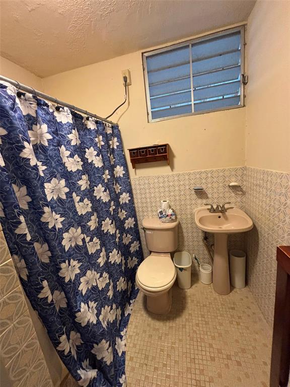 689 Cancer St, Venus Gardens, San Juan - 8