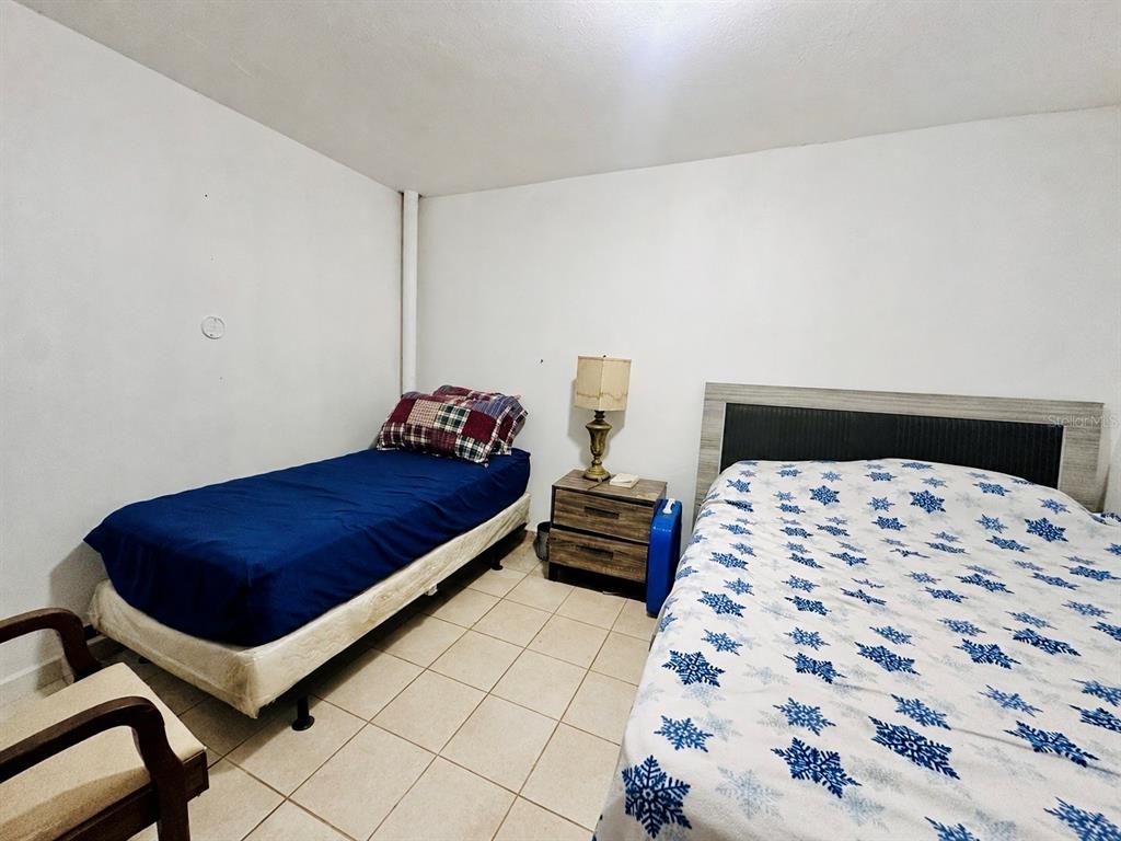 Calle 27 So, Urb. Las Lomas 869, San Juan - 19