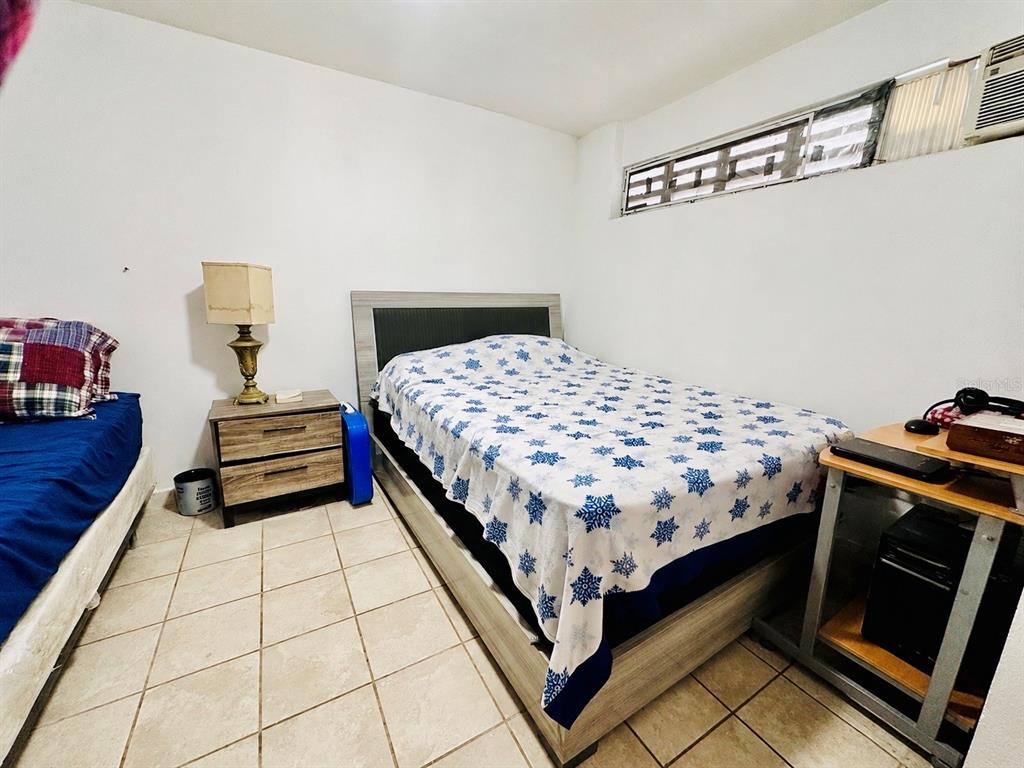 Calle 27 So, Urb. Las Lomas 869, San Juan - 20