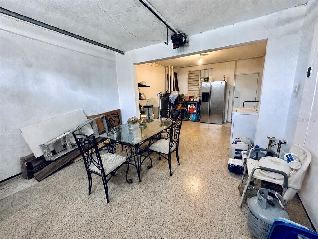 Calle 27 So, Urb. Las Lomas 869, San Juan - 26