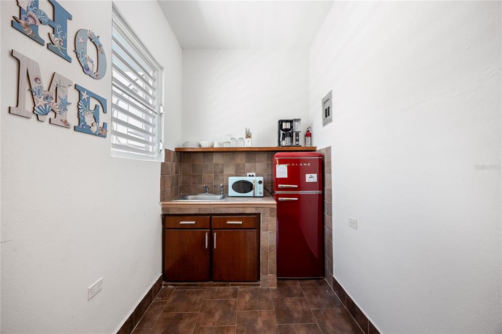 608, Ernesto Cerra, San Juan - 17