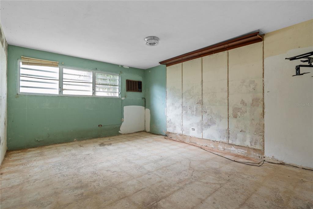 Urbanizacion San Francisc, Calle Lilas #1713, San Juan - 32