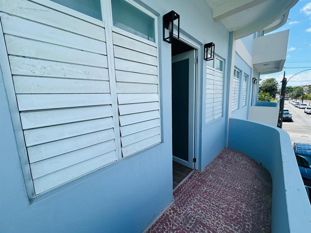 206, 2844, Ave. Roosevelt, Ponce - 10