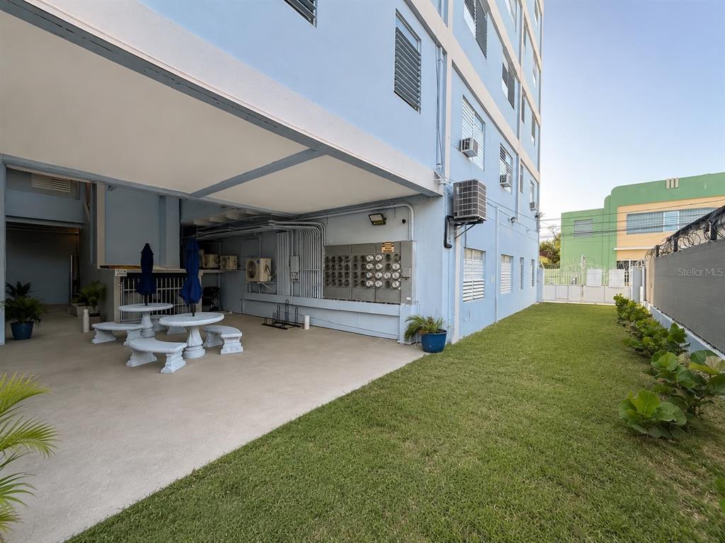 304, 2844, Ave Roosevelt, Ponce - 10