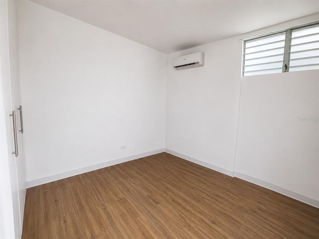 304, 2844, Ave Roosevelt, Ponce - 7