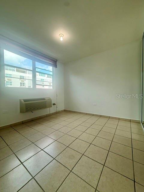 3601, Cond. Camelot, 842, San Juan - 25