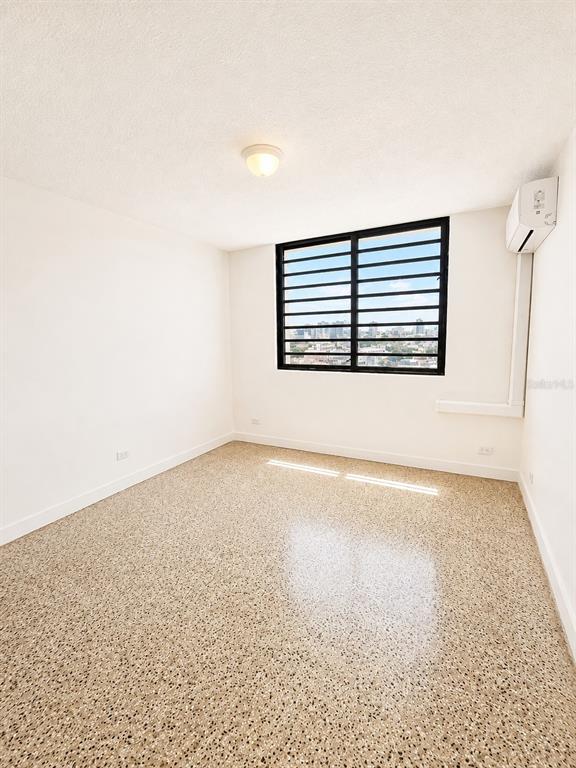 11C, Miramar Tower, 721 Hernandez St, San Juan - 11