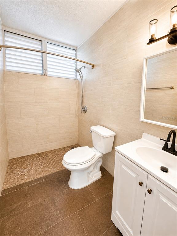 11C, Miramar Tower, 721 Hernandez St, San Juan - 13
